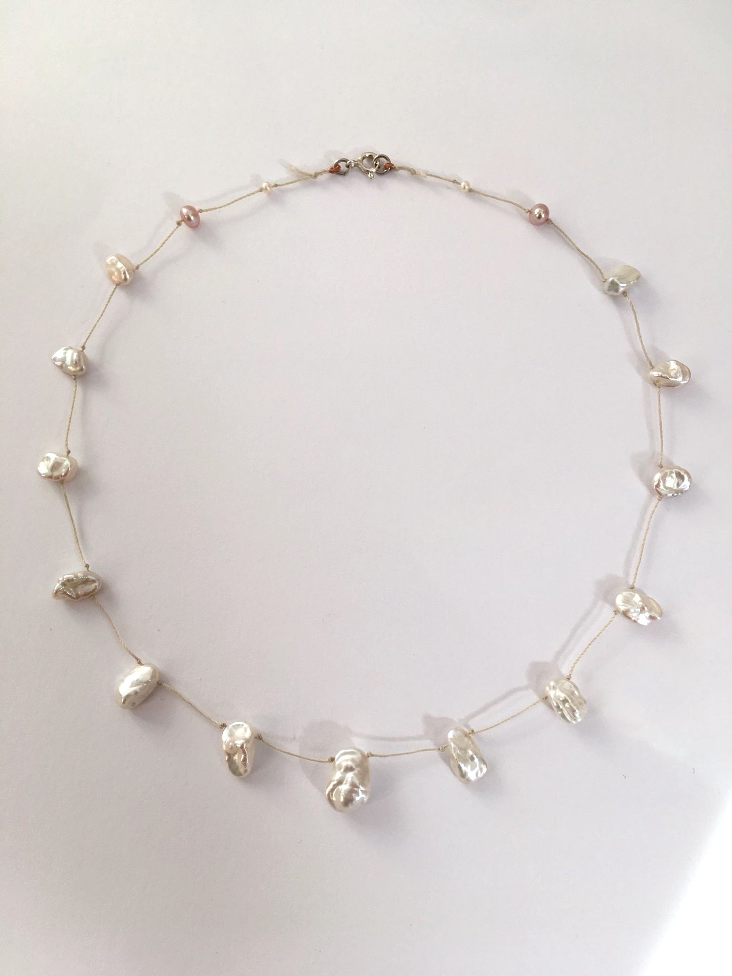 Collier de perles de nacre