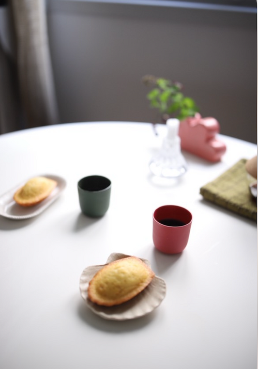 Tasse à café en porcelaine colorée