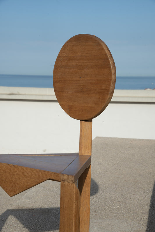Chaise tête bien faite