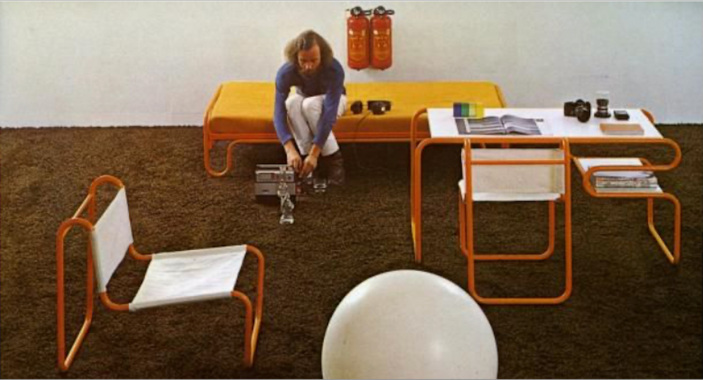 Day Bed tubulaire de Michel Hamon