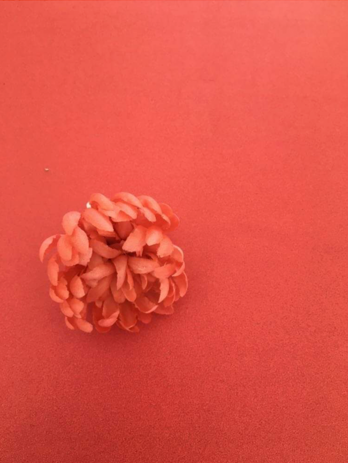 Broche en fleur de soie