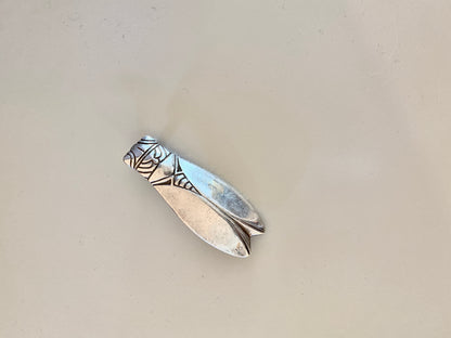 Broche cigale argent