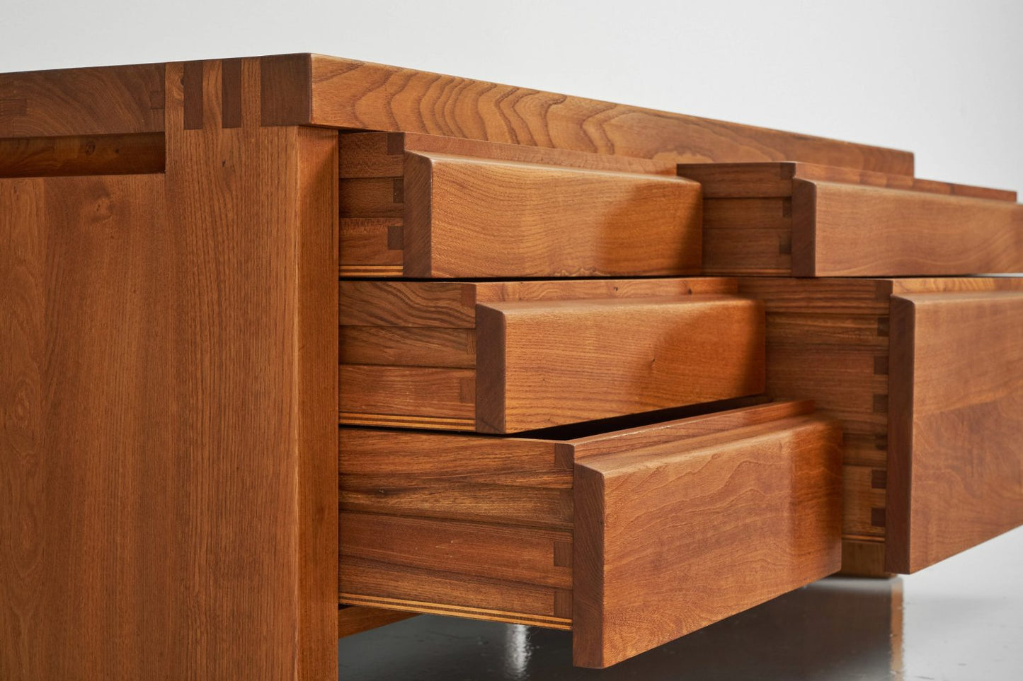 Commode basse R14 à 5 tiroirs