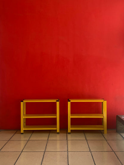 Etagères Jaunes, design italien,  années 80