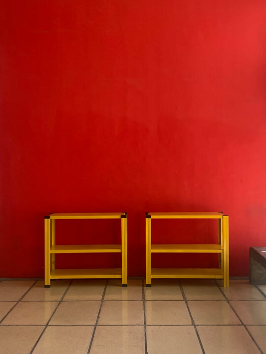 Etagères Jaunes, design italien,  années 80