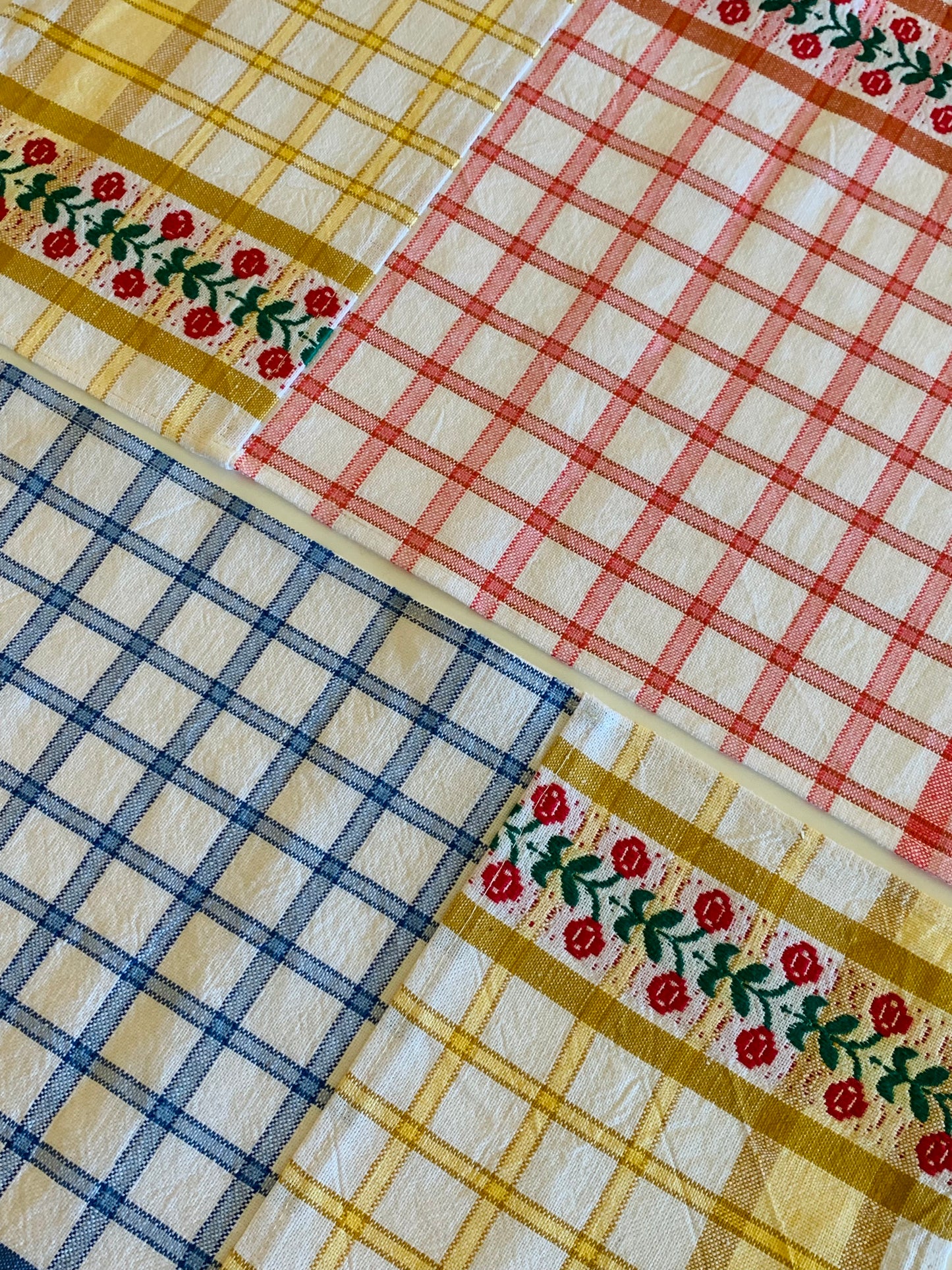 Sets de Table upcyclés / à carreaux bord fleuri