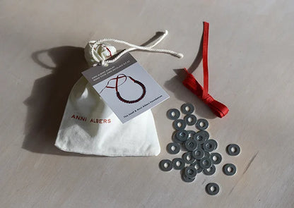Collier Rondelles ruban rouge