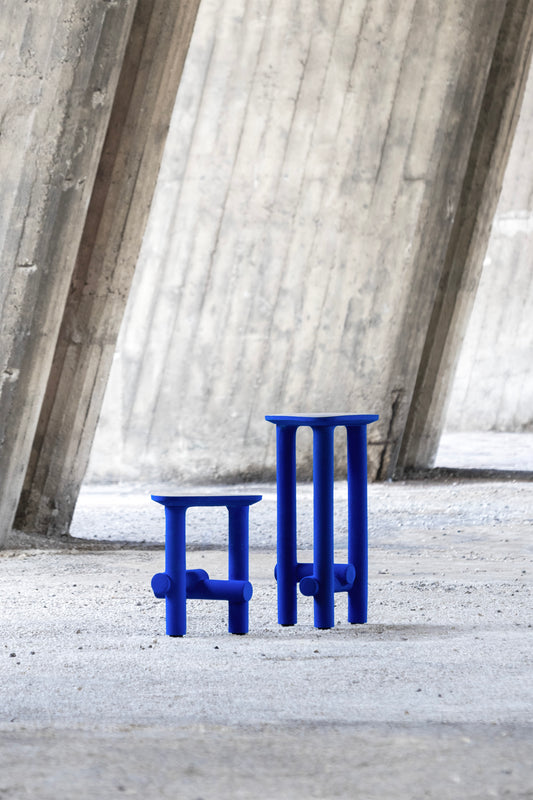 Table Pedestal Bleue