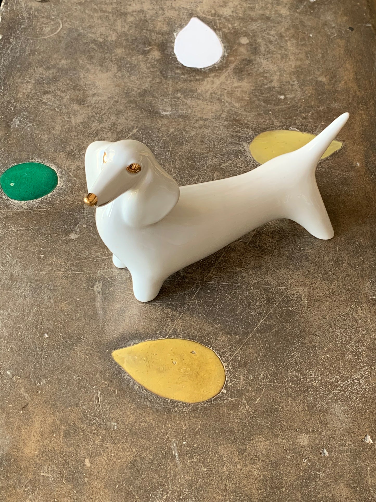 Teckel en porcelaine