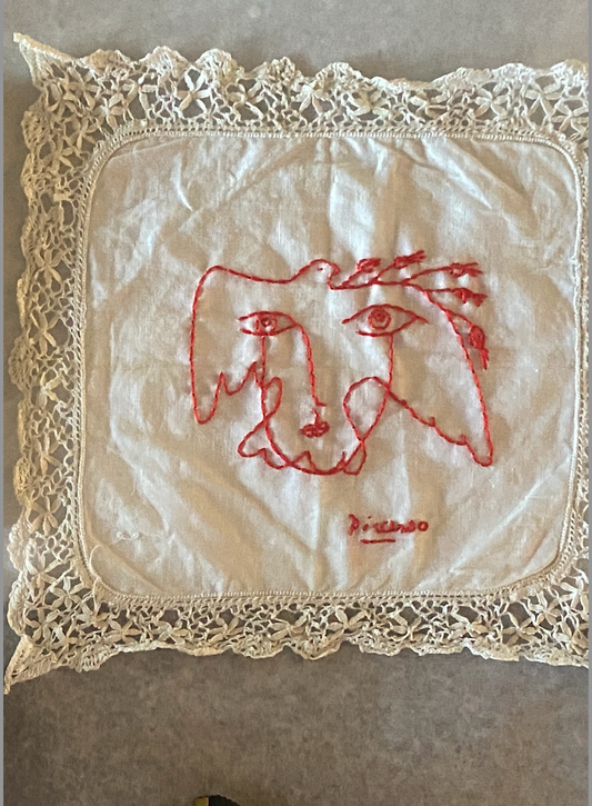 Broderie Visage Oiseau